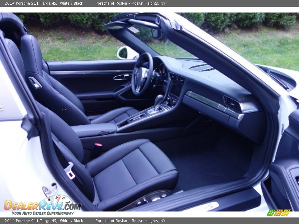 Front Seat of 2014 Porsche 911 Targa 4S Photo #13