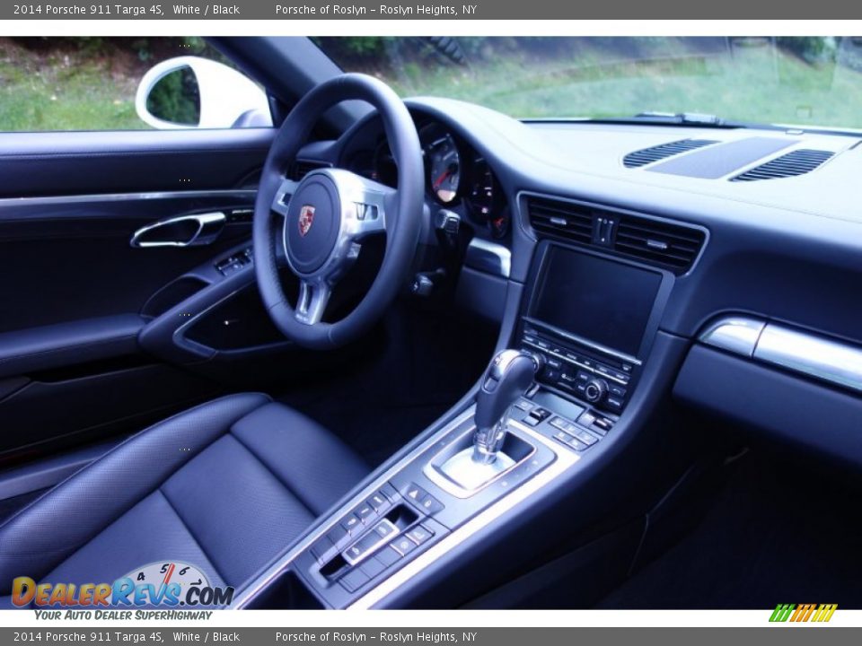 2014 Porsche 911 Targa 4S White / Black Photo #16