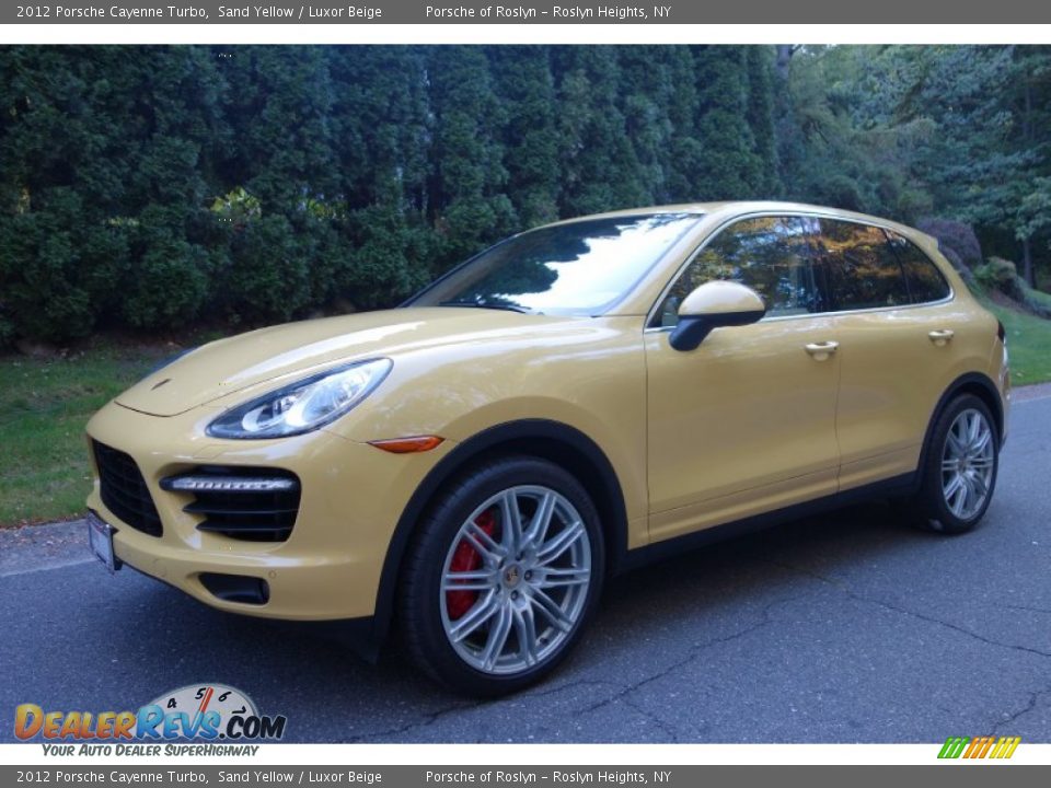 Front 3/4 View of 2012 Porsche Cayenne Turbo Photo #1