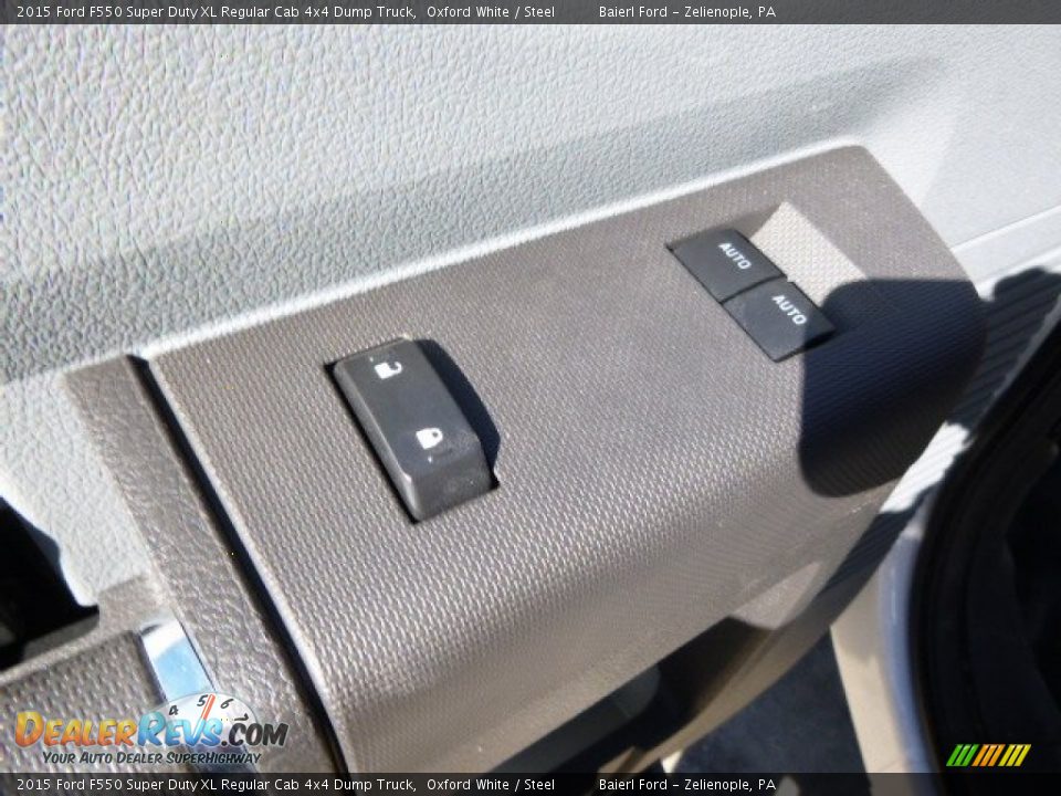 2015 Ford F550 Super Duty XL Regular Cab 4x4 Dump Truck Oxford White / Steel Photo #13