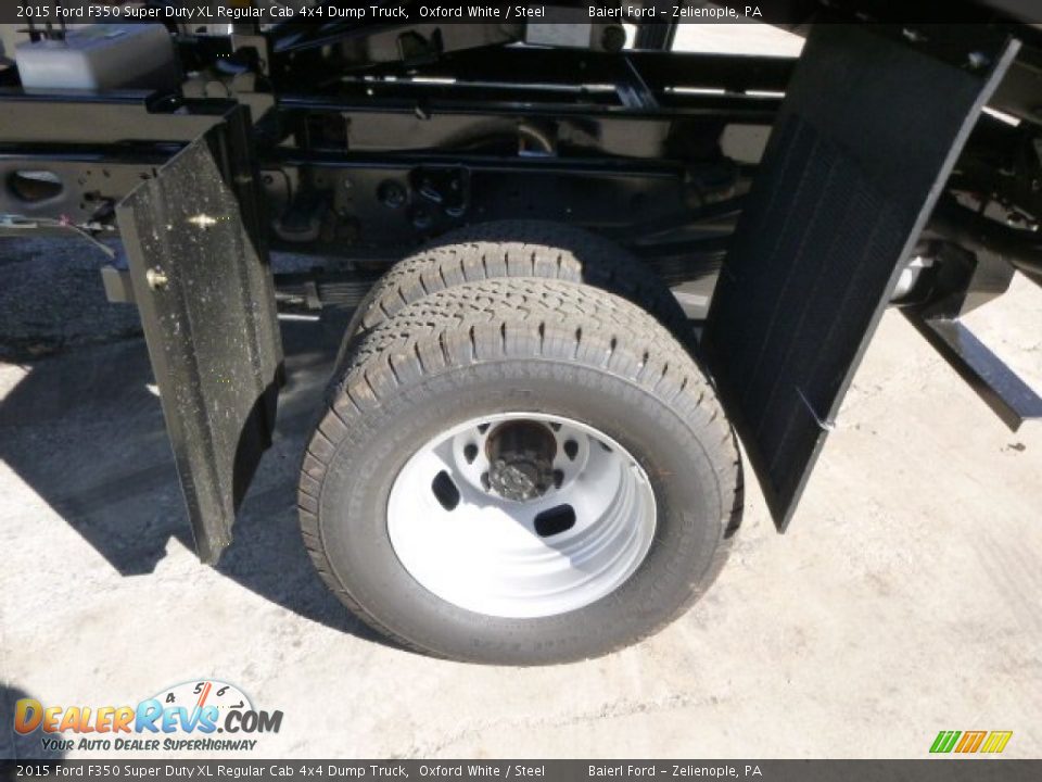 2015 Ford F350 Super Duty XL Regular Cab 4x4 Dump Truck Wheel Photo #9