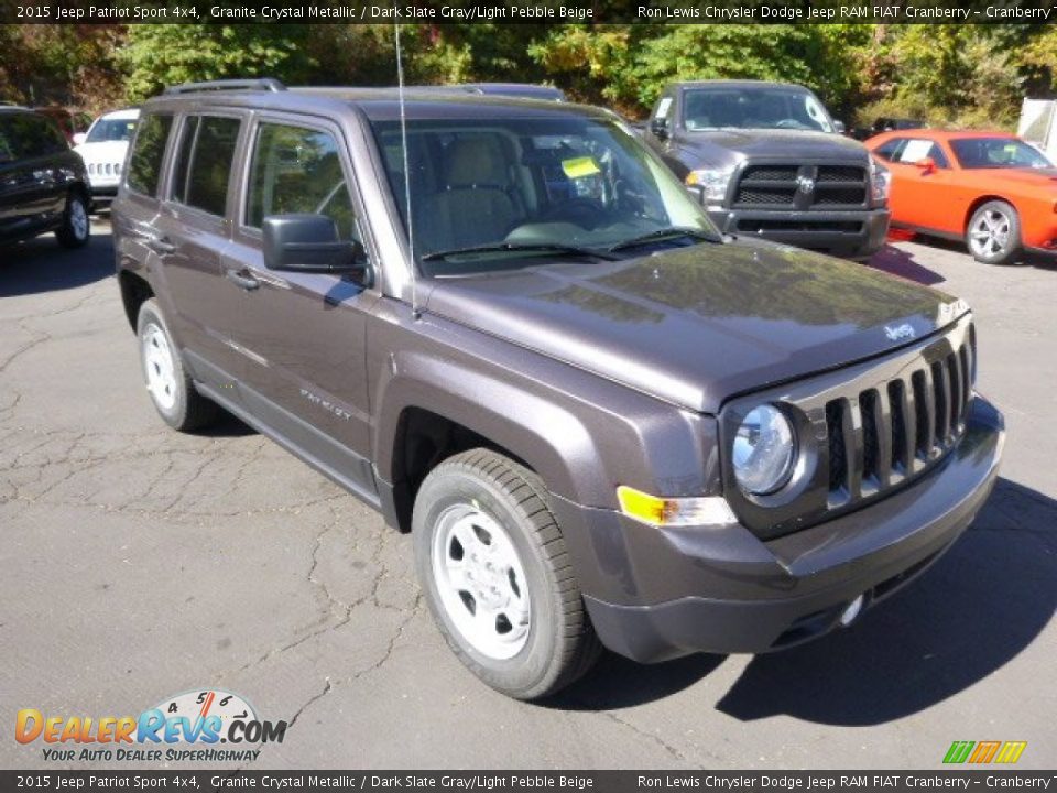 Front 3/4 View of 2015 Jeep Patriot Sport 4x4 Photo #4