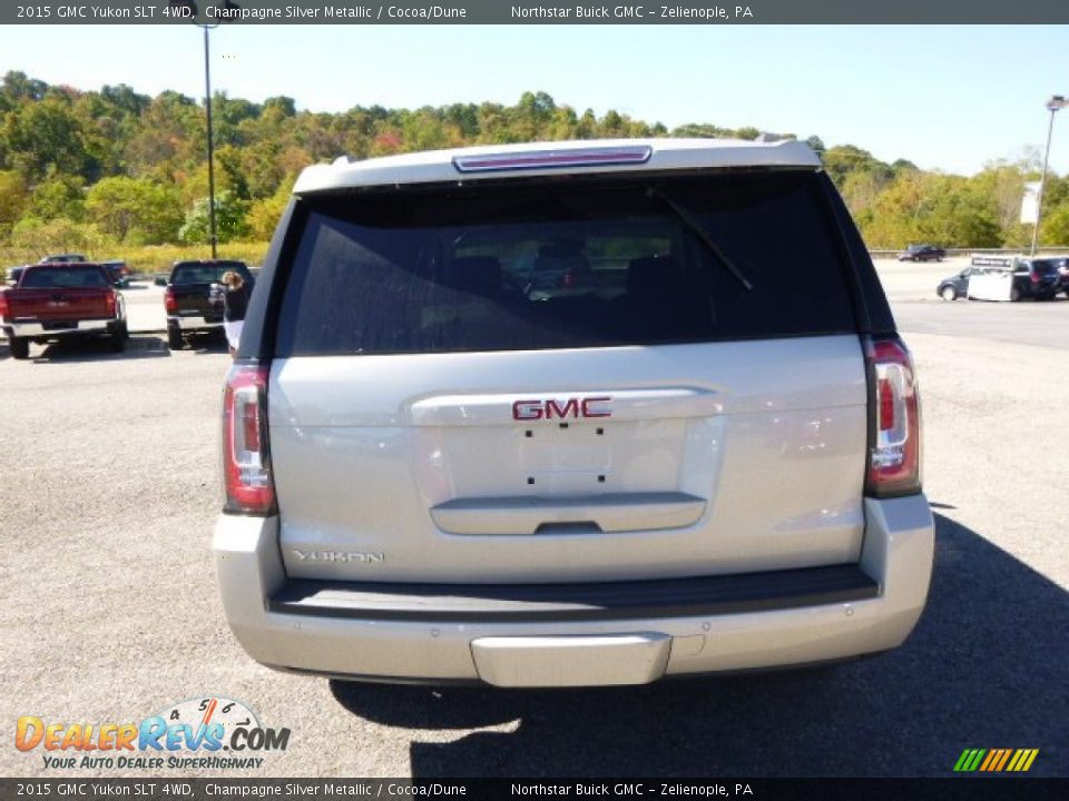 2015 GMC Yukon SLT 4WD Champagne Silver Metallic / Cocoa/Dune Photo #6