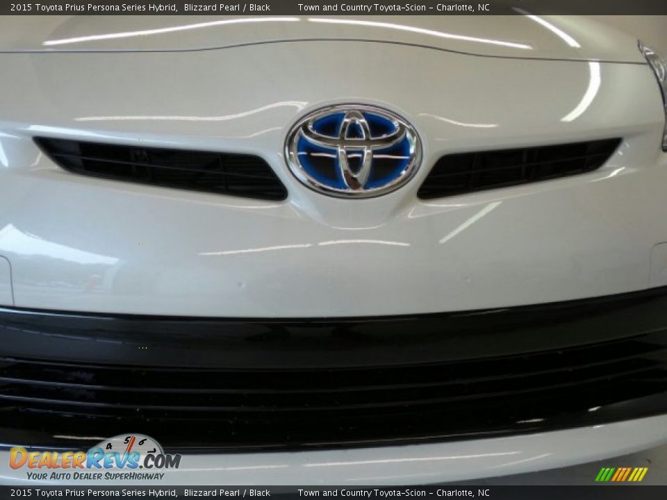 2015 Toyota Prius Persona Series Hybrid Blizzard Pearl / Black Photo #5