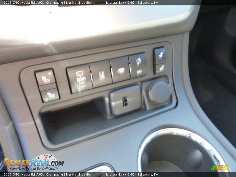 2015 GMC Acadia SLE AWD Champagne Silver Metallic / Ebony Photo #17
