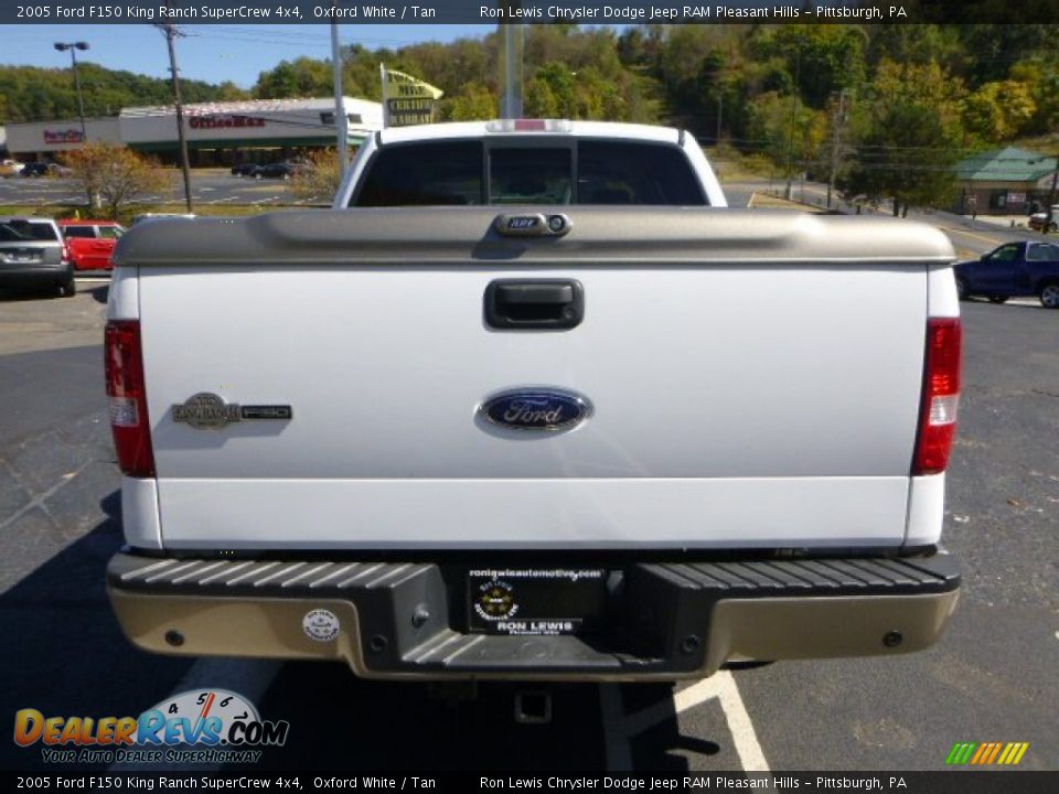 2005 Ford F150 King Ranch SuperCrew 4x4 Oxford White / Tan Photo #4