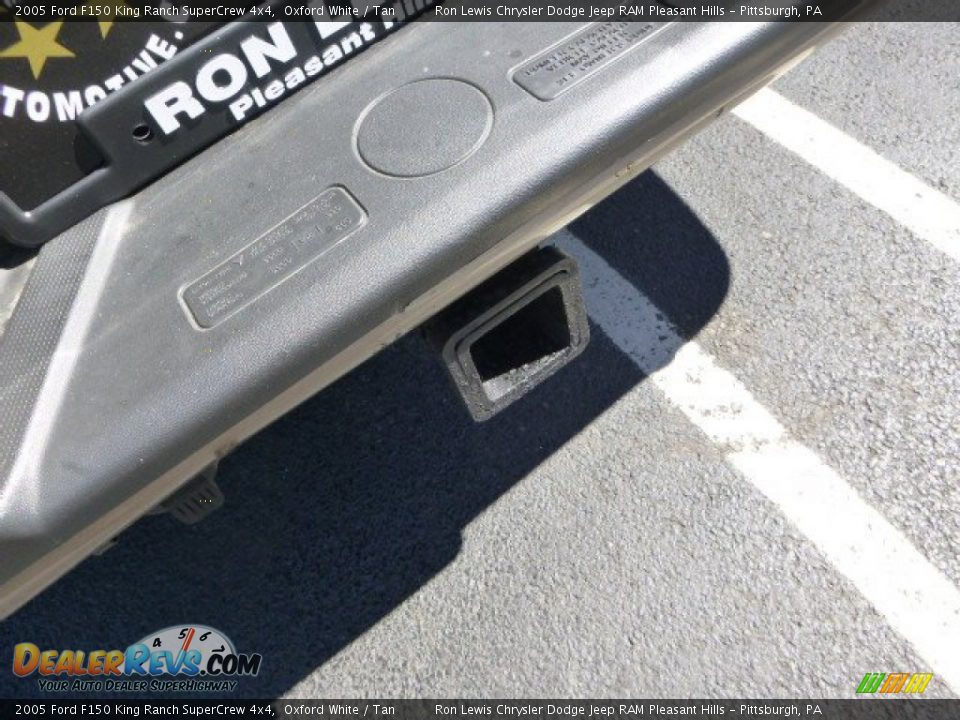 2005 Ford F150 King Ranch SuperCrew 4x4 Oxford White / Tan Photo #5