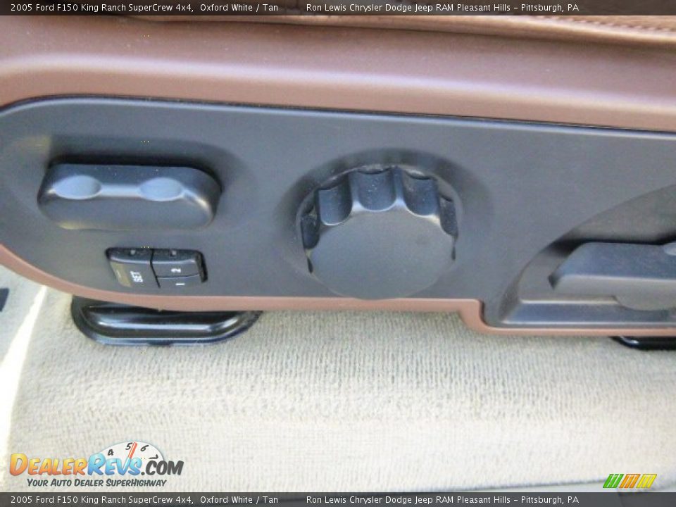 2005 Ford F150 King Ranch SuperCrew 4x4 Oxford White / Tan Photo #16