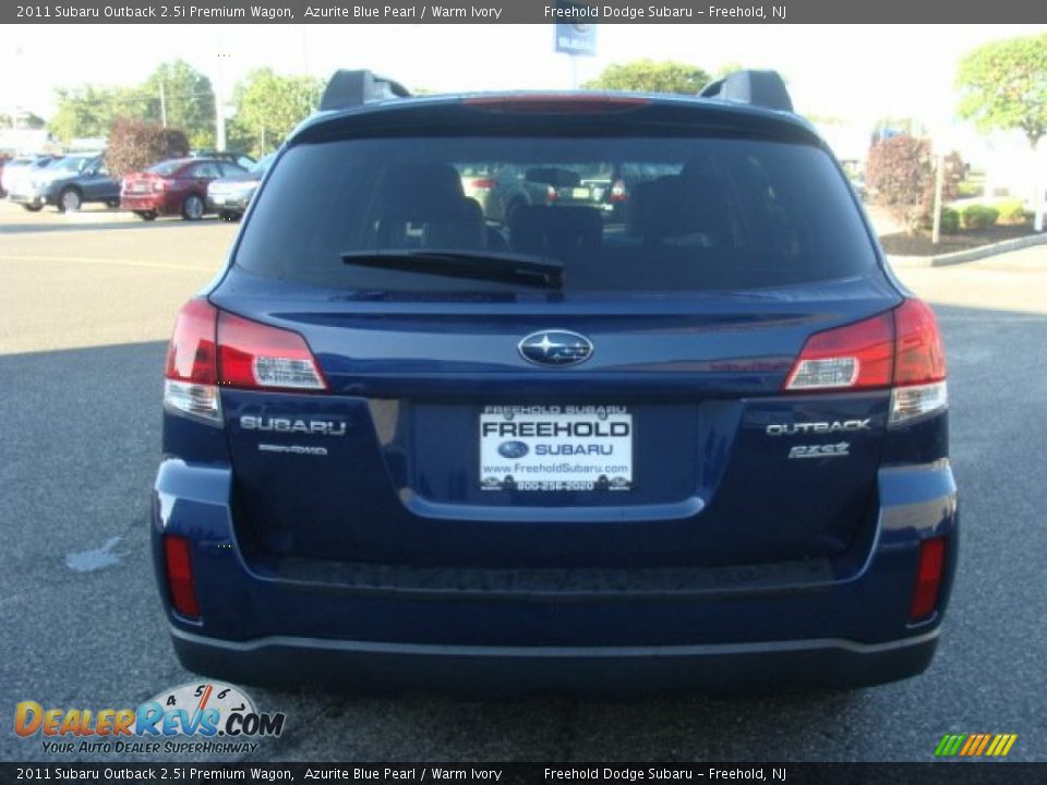 2011 Subaru Outback 2.5i Premium Wagon Azurite Blue Pearl / Warm Ivory Photo #5