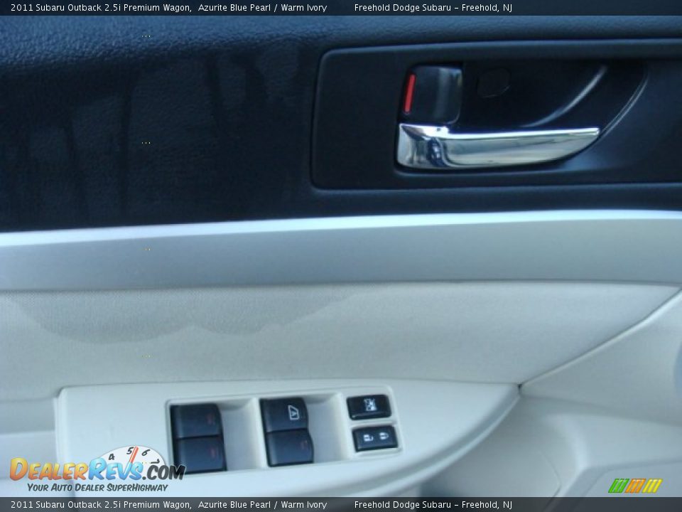 2011 Subaru Outback 2.5i Premium Wagon Azurite Blue Pearl / Warm Ivory Photo #13