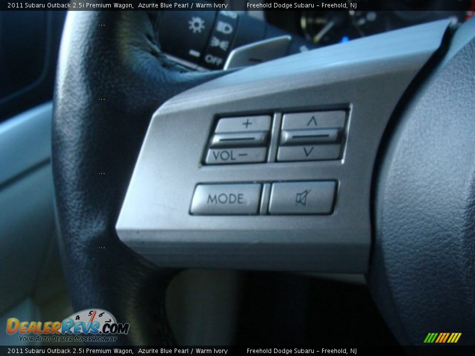 2011 Subaru Outback 2.5i Premium Wagon Azurite Blue Pearl / Warm Ivory Photo #18
