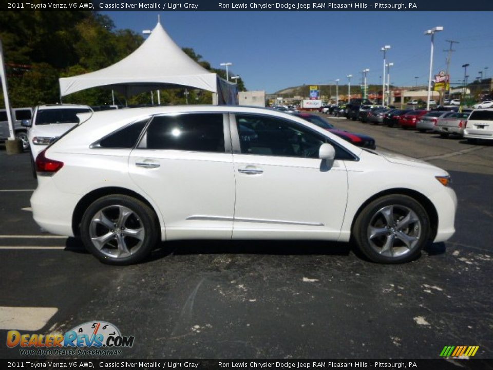 2011 Toyota Venza V6 AWD Classic Silver Metallic / Light Gray Photo #6
