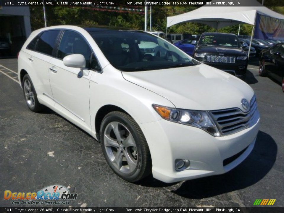 2011 Toyota Venza V6 AWD Classic Silver Metallic / Light Gray Photo #7