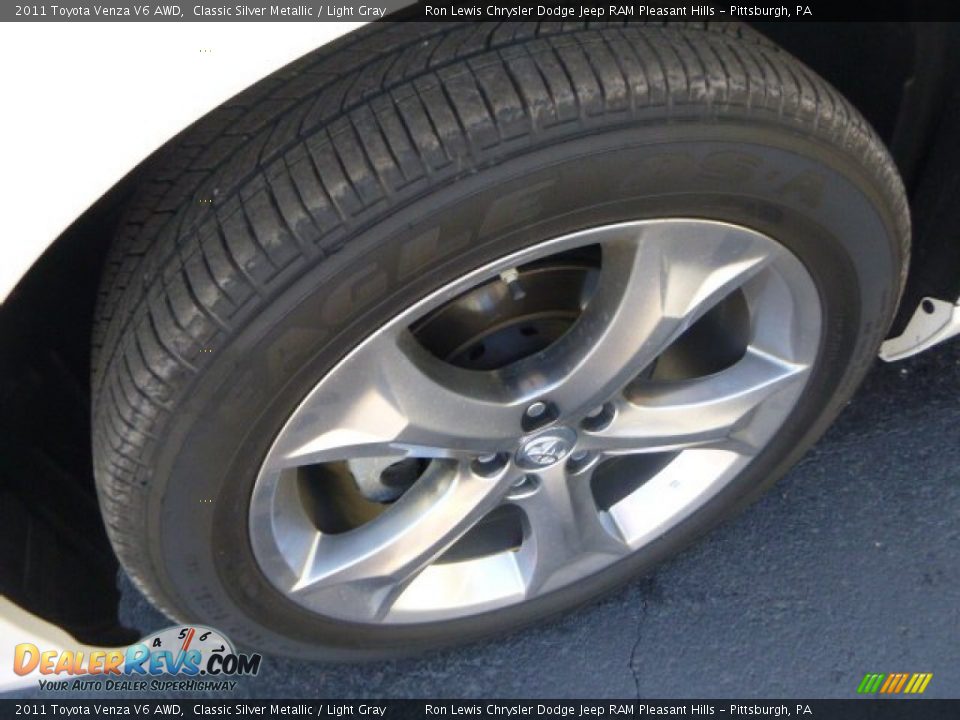 2011 Toyota Venza V6 AWD Classic Silver Metallic / Light Gray Photo #9