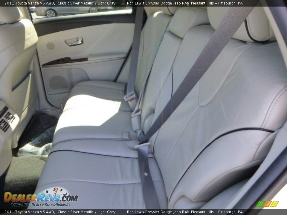 2011 Toyota Venza V6 AWD Classic Silver Metallic / Light Gray Photo #11