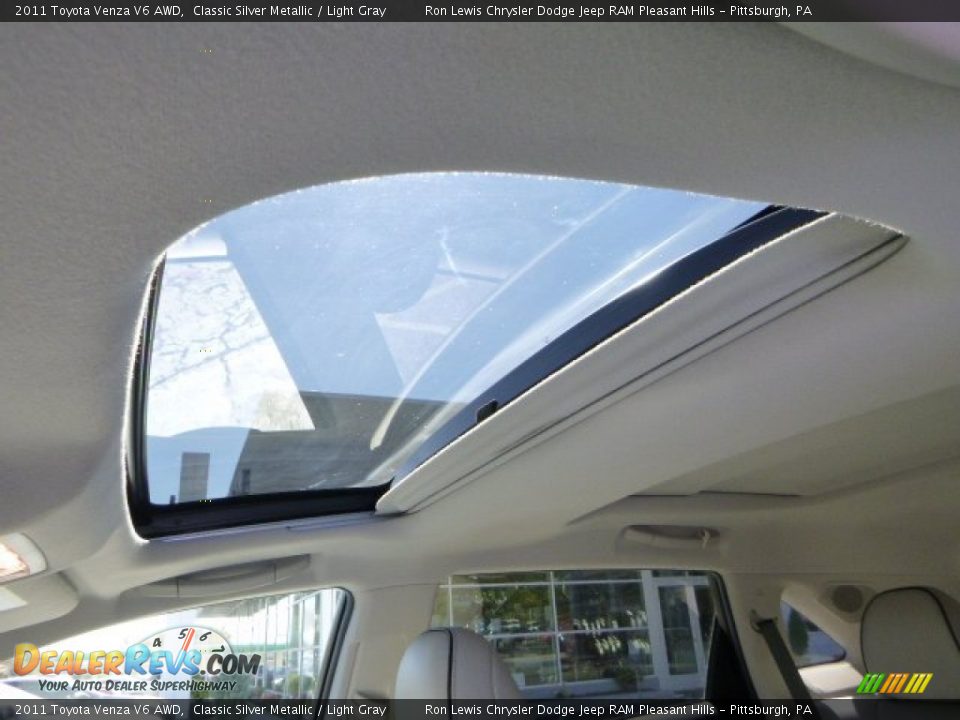 2011 Toyota Venza V6 AWD Classic Silver Metallic / Light Gray Photo #14