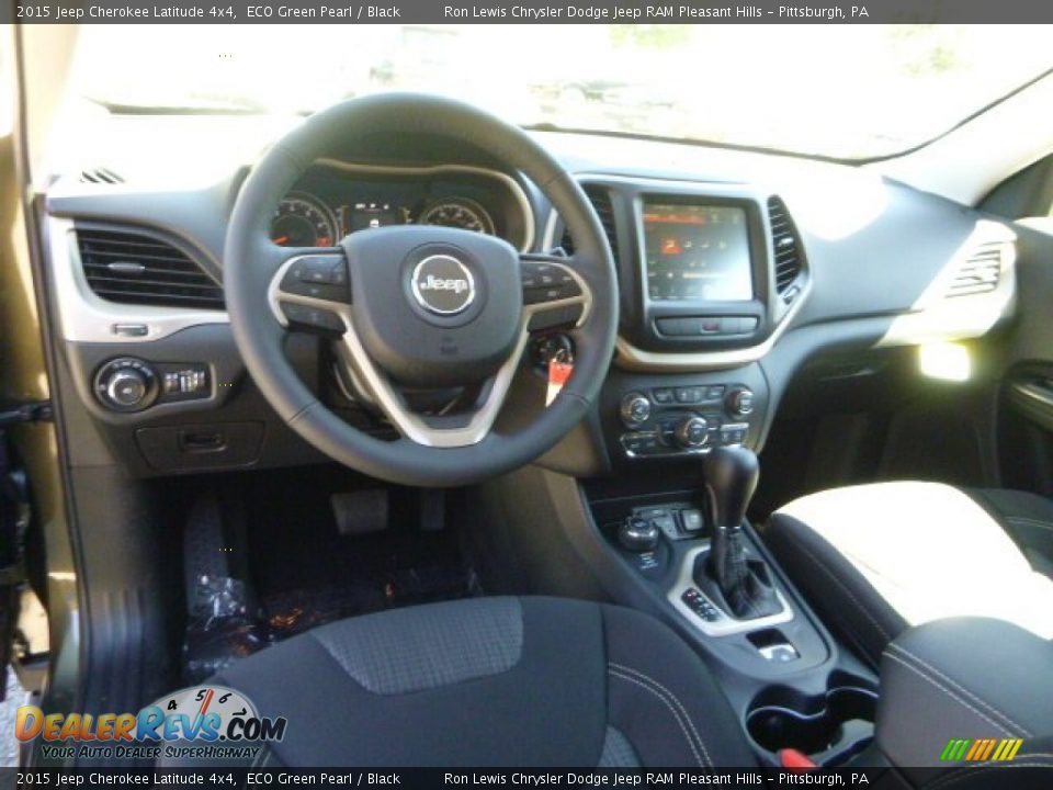 2015 Jeep Cherokee Latitude 4x4 ECO Green Pearl / Black Photo #15