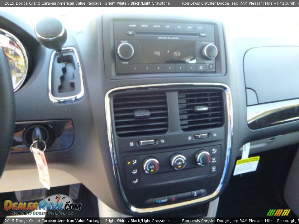 2015 Dodge Grand Caravan American Value Package Bright White / Black/Light Graystone Photo #19