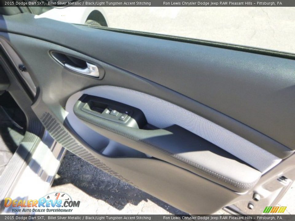 2015 Dodge Dart SXT Billet Silver Metallic / Black/Light Tungsten Accent Stitching Photo #12