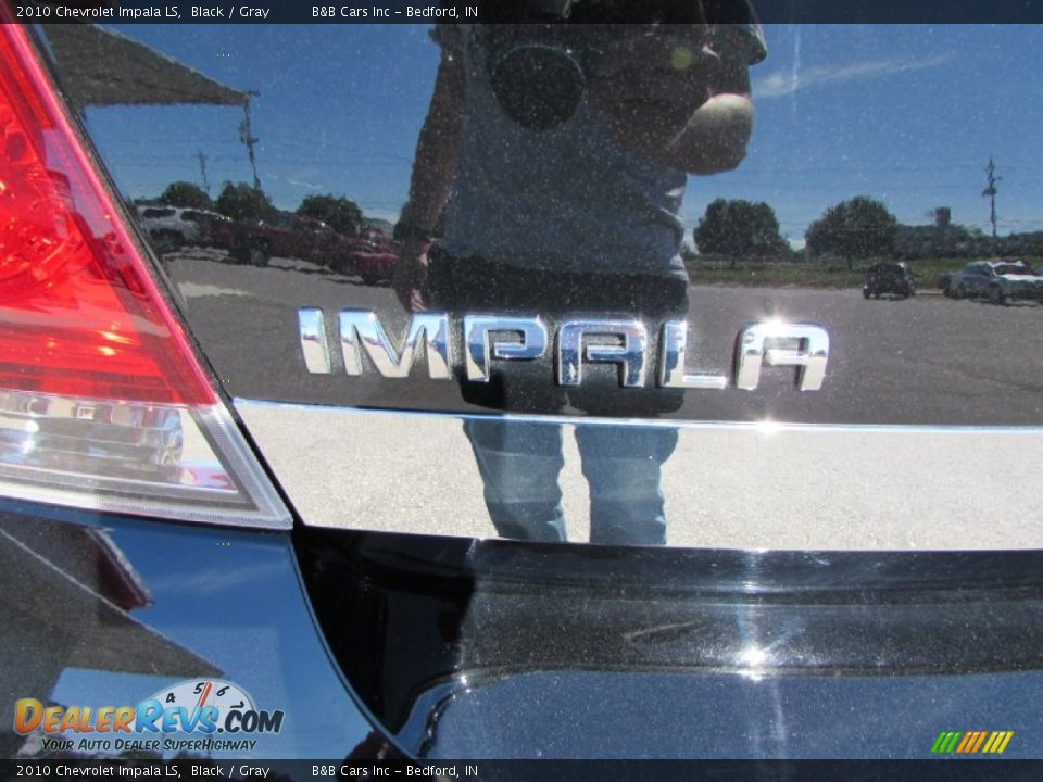 2010 Chevrolet Impala LS Black / Gray Photo #10