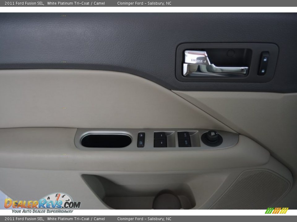 2011 Ford Fusion SEL White Platinum Tri-Coat / Camel Photo #8