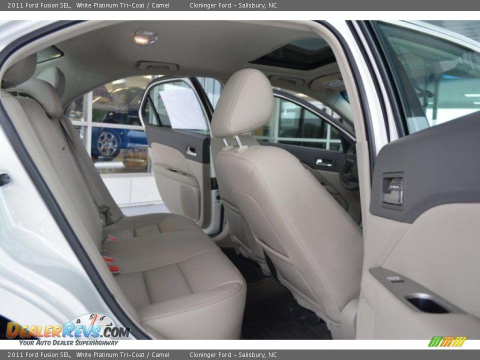 2011 Ford Fusion SEL White Platinum Tri-Coat / Camel Photo #13