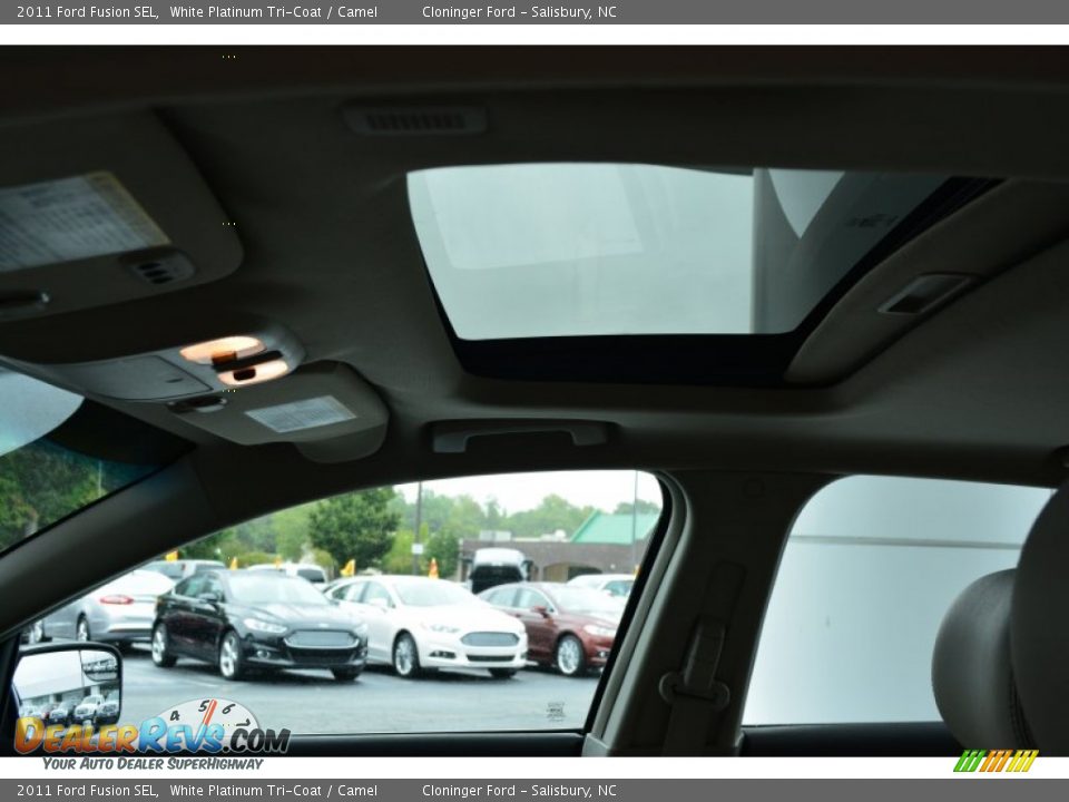 2011 Ford Fusion SEL White Platinum Tri-Coat / Camel Photo #20