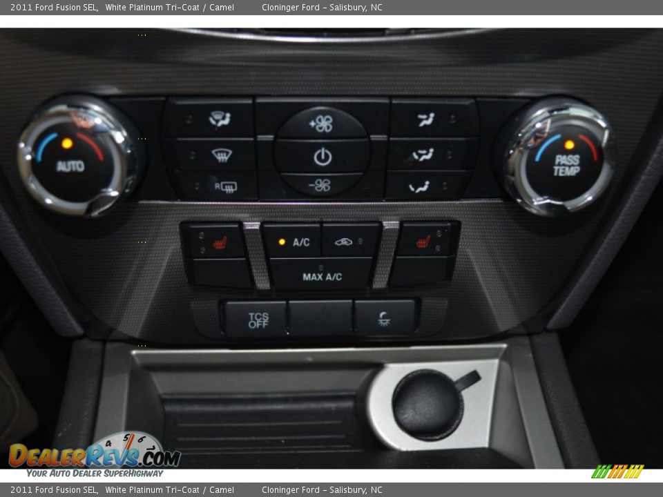 2011 Ford Fusion SEL White Platinum Tri-Coat / Camel Photo #22