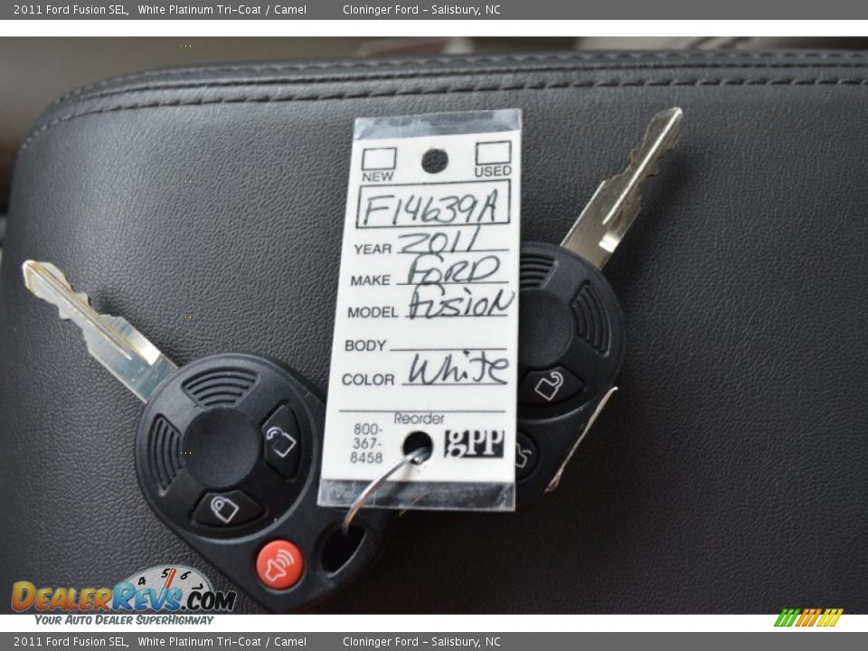 2011 Ford Fusion SEL White Platinum Tri-Coat / Camel Photo #31