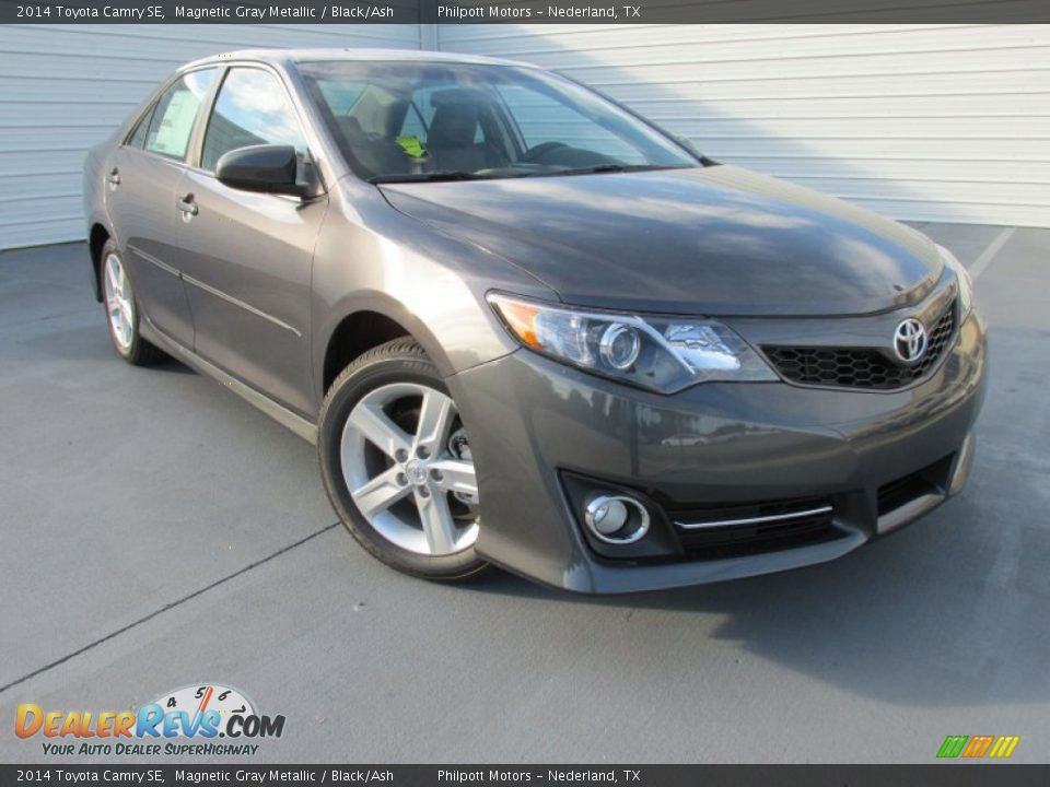 2014 Toyota Camry SE Magnetic Gray Metallic / Black/Ash Photo #2