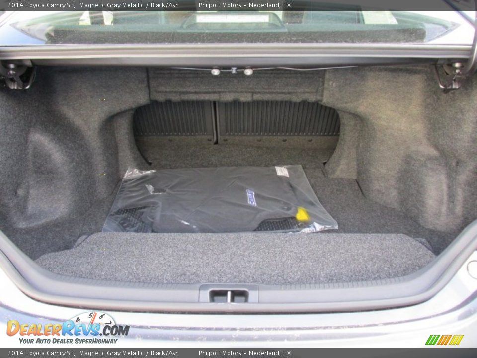 2014 Toyota Camry SE Magnetic Gray Metallic / Black/Ash Photo #16