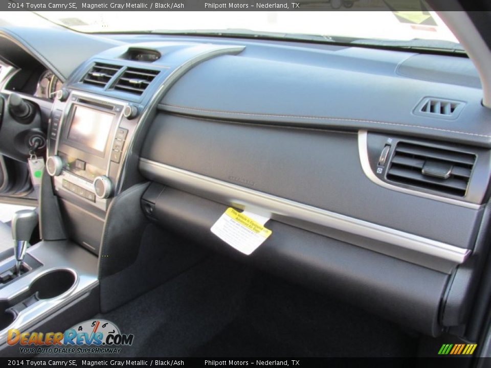 2014 Toyota Camry SE Magnetic Gray Metallic / Black/Ash Photo #18