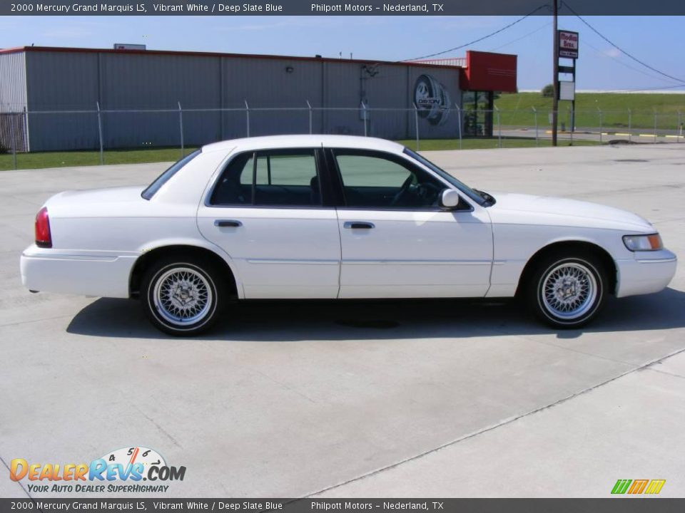 2000 Mercury Grand Marquis LS Vibrant White / Deep Slate Blue Photo #2