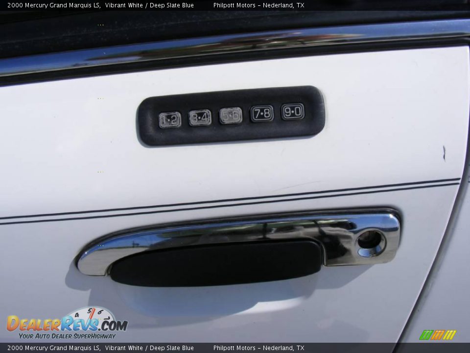 2000 Mercury Grand Marquis LS Vibrant White / Deep Slate Blue Photo #13