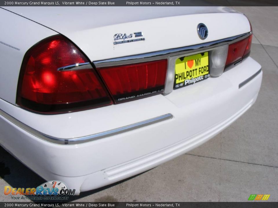 2000 Mercury Grand Marquis LS Vibrant White / Deep Slate Blue Photo #14