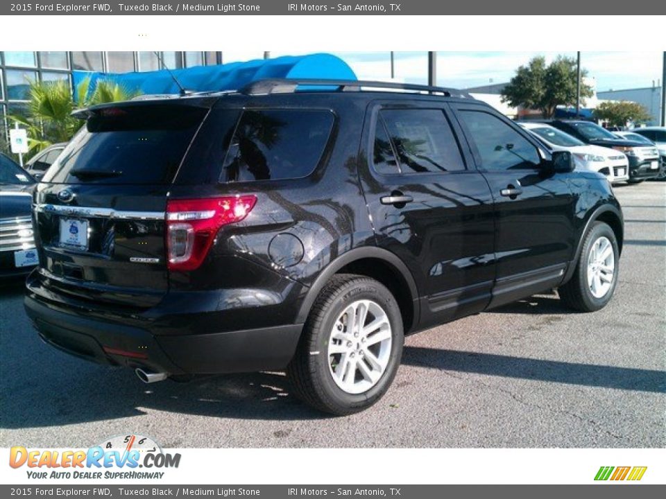 2015 Ford Explorer FWD Tuxedo Black / Medium Light Stone Photo #3