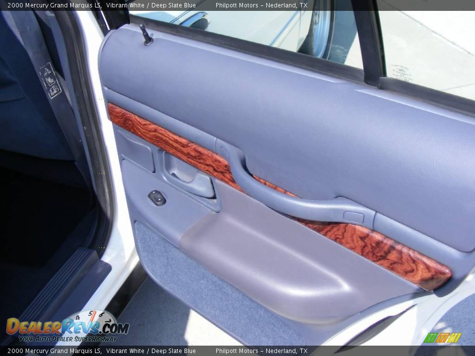 2000 Mercury Grand Marquis LS Vibrant White / Deep Slate Blue Photo #19