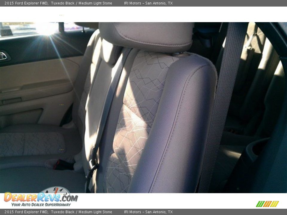 2015 Ford Explorer FWD Tuxedo Black / Medium Light Stone Photo #11