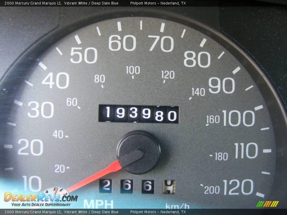 2000 Mercury Grand Marquis LS Vibrant White / Deep Slate Blue Photo #33