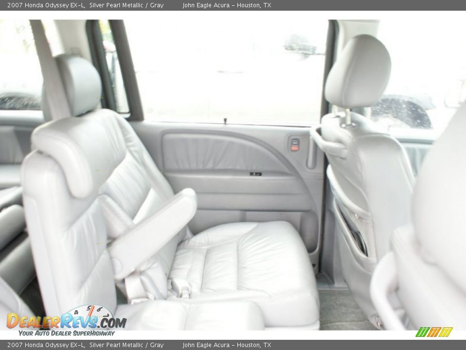 2007 Honda Odyssey EX-L Silver Pearl Metallic / Gray Photo #18
