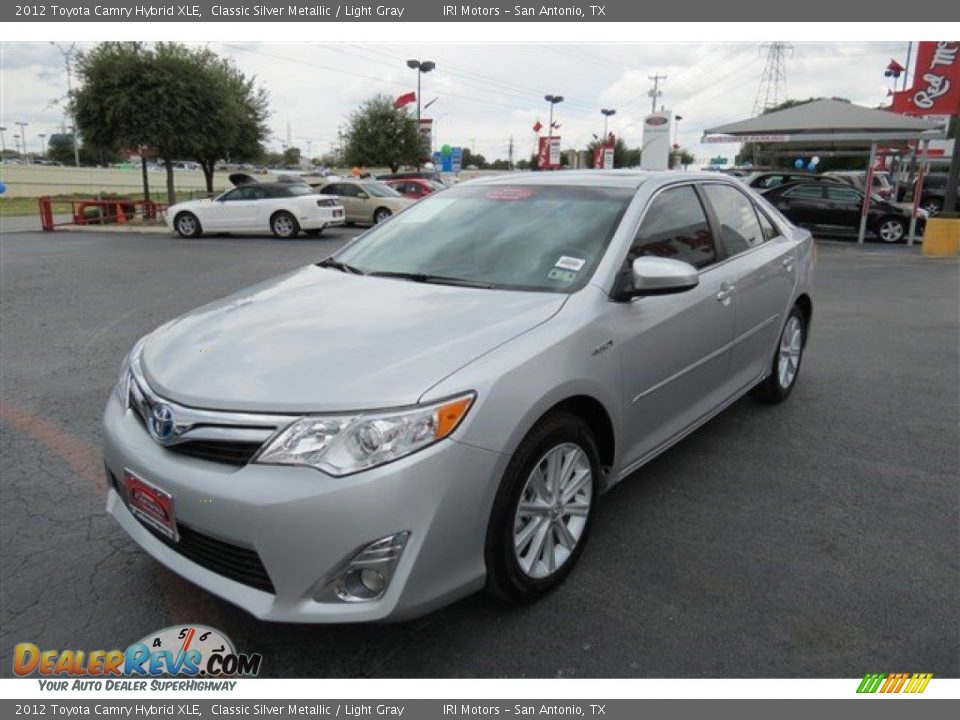 2012 Toyota Camry Hybrid XLE Classic Silver Metallic / Light Gray Photo #3