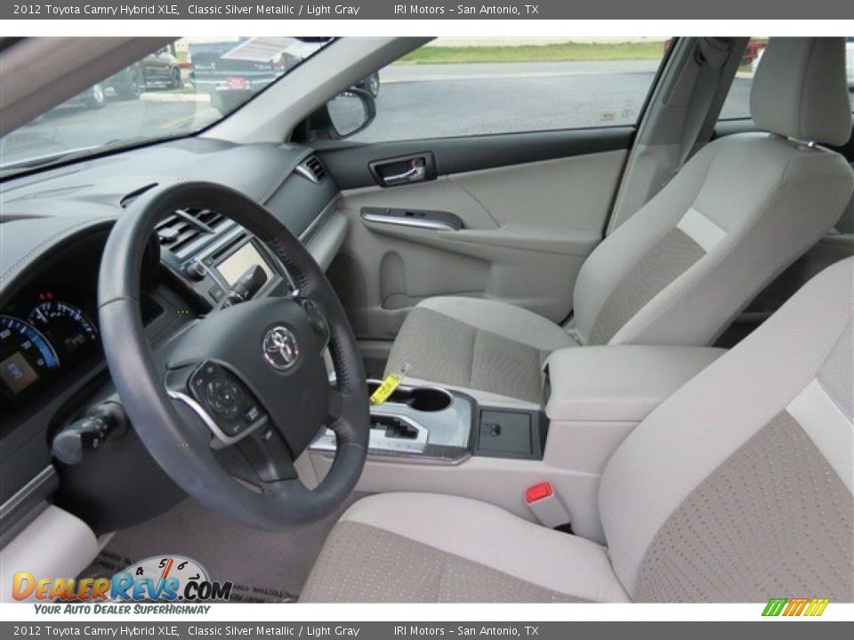 2012 Toyota Camry Hybrid XLE Classic Silver Metallic / Light Gray Photo #11
