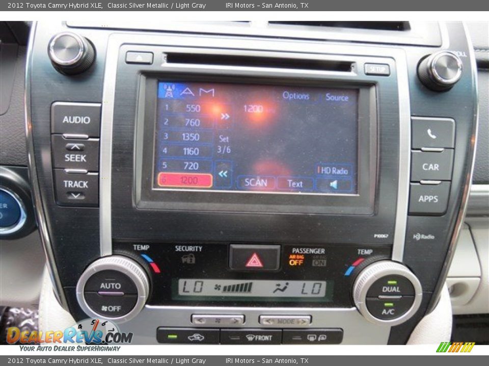 2012 Toyota Camry Hybrid XLE Classic Silver Metallic / Light Gray Photo #15