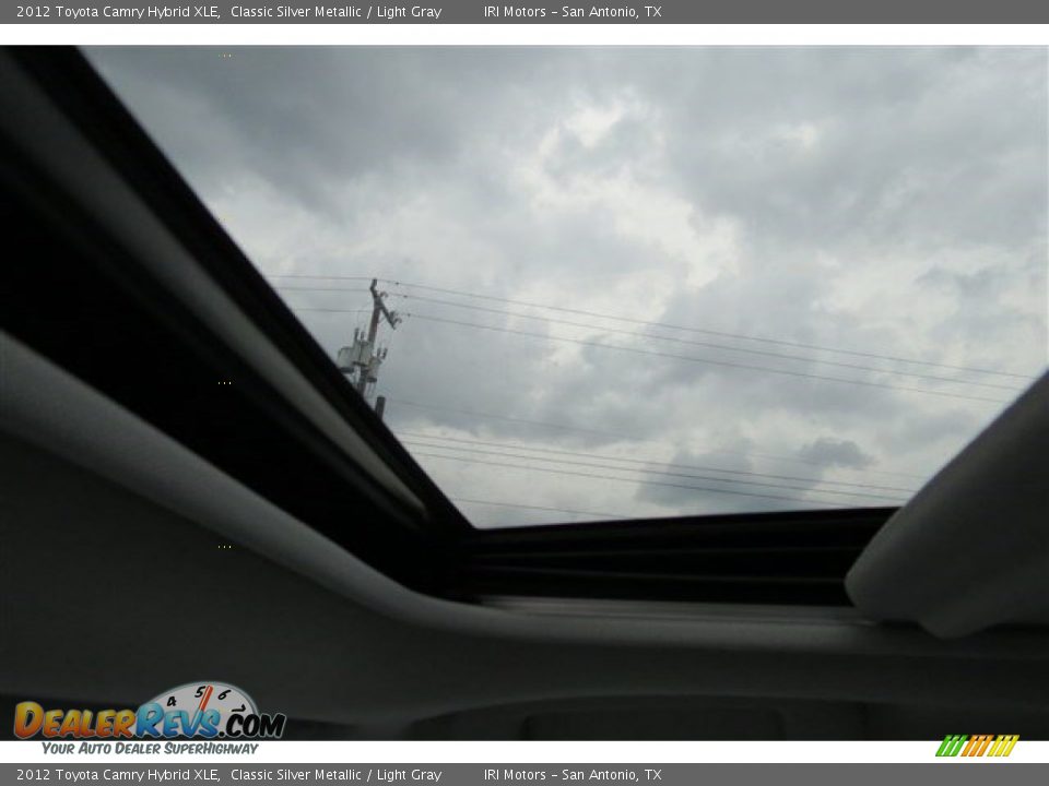 2012 Toyota Camry Hybrid XLE Classic Silver Metallic / Light Gray Photo #16