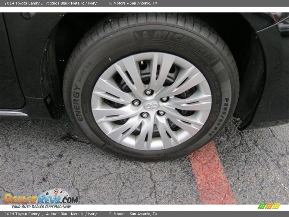 2014 Toyota Camry L Attitude Black Metallic / Ivory Photo #9