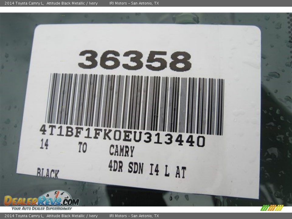 2014 Toyota Camry L Attitude Black Metallic / Ivory Photo #18