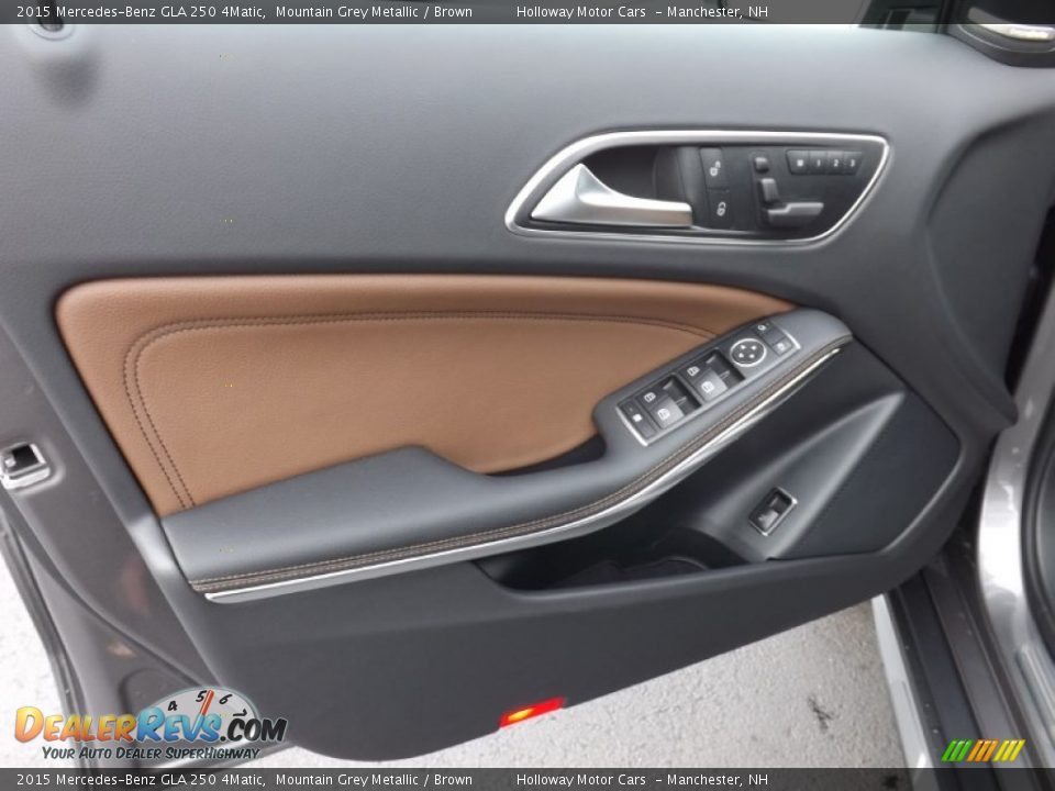 Door Panel of 2015 Mercedes-Benz GLA 250 4Matic Photo #11