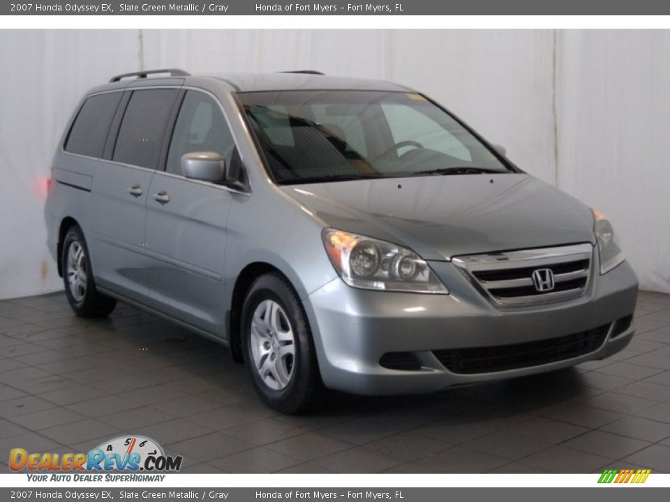 Front 3/4 View of 2007 Honda Odyssey EX Photo #2