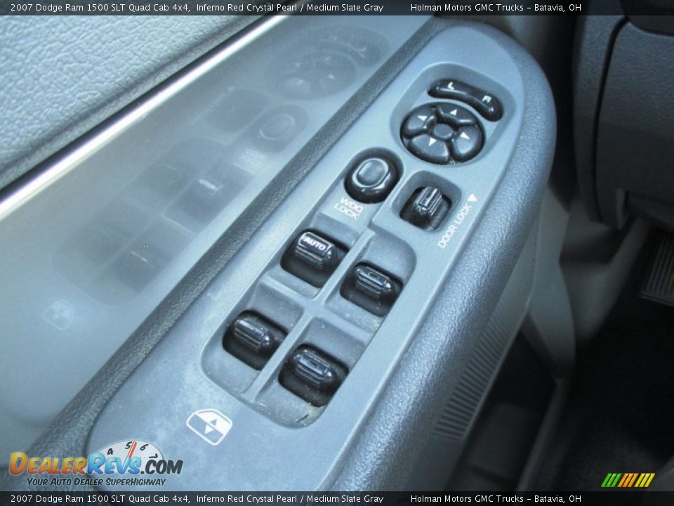 2007 Dodge Ram 1500 SLT Quad Cab 4x4 Inferno Red Crystal Pearl / Medium Slate Gray Photo #17
