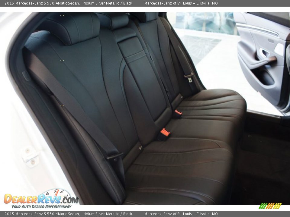 2015 Mercedes-Benz S 550 4Matic Sedan Iridium Silver Metallic / Black Photo #15